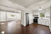 Building Photo - 42 Pinehurst Ave