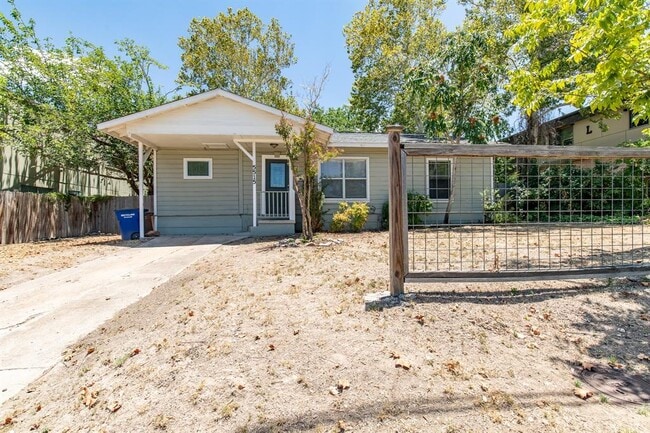 Primary Photo - 5515 Roosevelt Ave