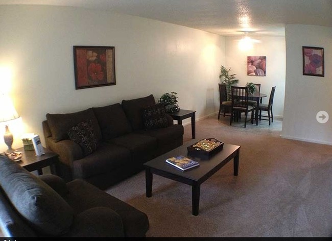 Living Room - Cimarron Apartments