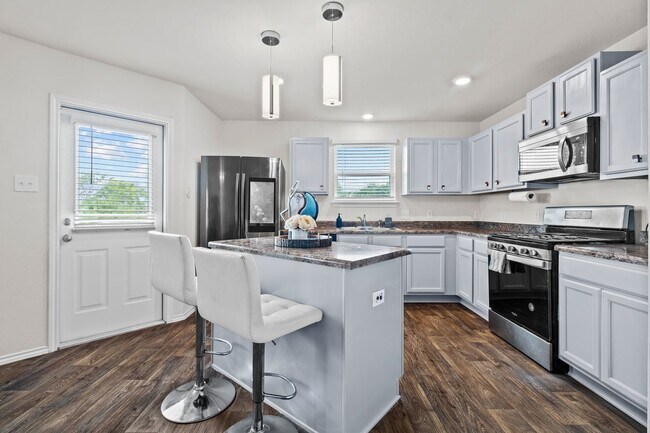 Building Photo - 5613 Tranquil Cove