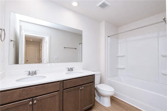 Building Photo - 24 Berryville Dr