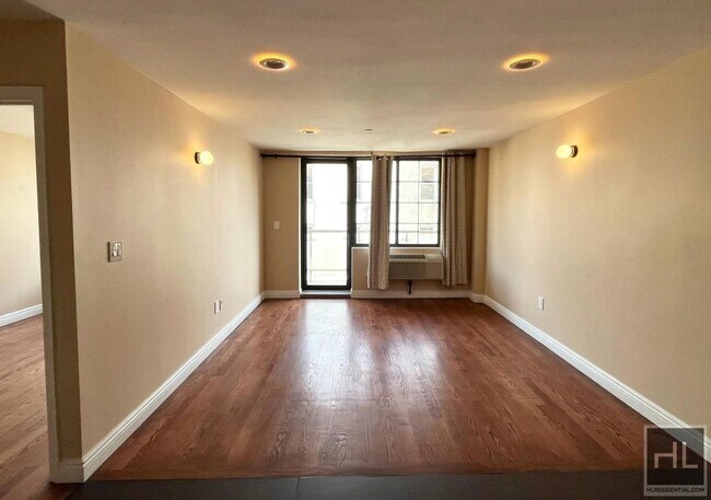 Primary Photo - ST NICHOLAS AVENUE