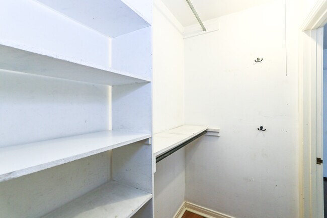 Building Photo - 2517 33rd St