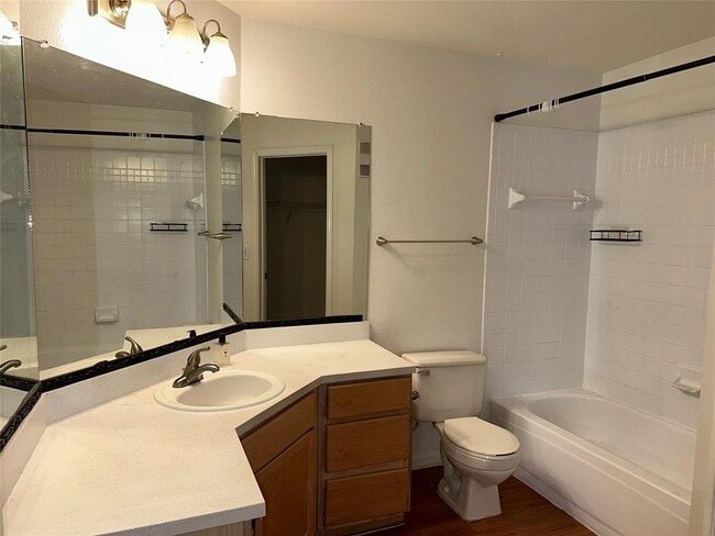 Building Photo - 6000 Shepherd Mountain Cove