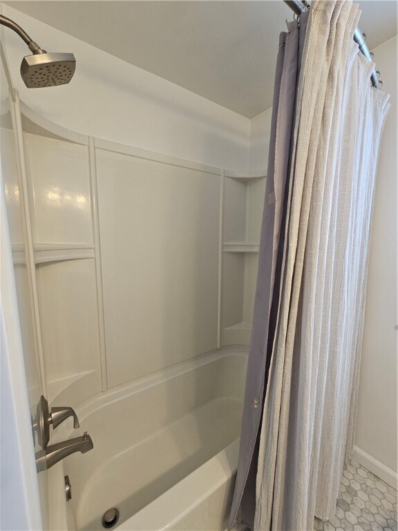 Building Photo - 940 S Grosvenor Rd