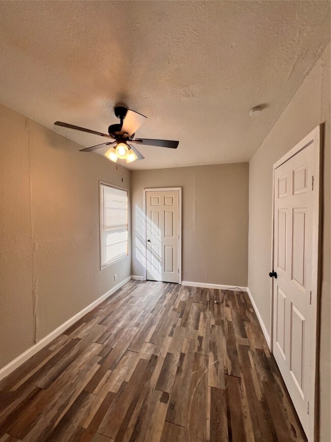 Building Photo - 2065 Lela St