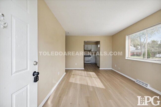 Building Photo - 1584 Colorado St