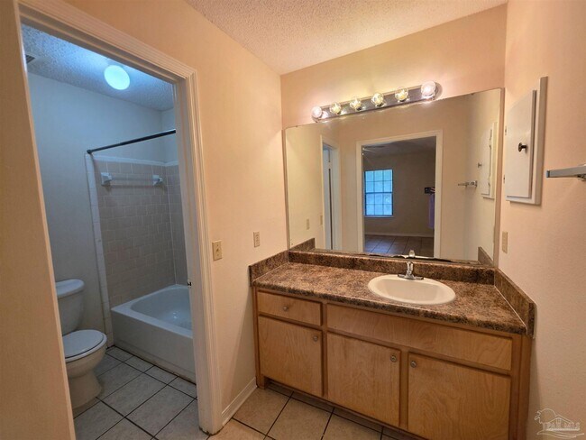 Building Photo - 1440 N 61st Ave