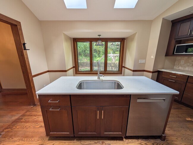 Building Photo - Montreat Rental