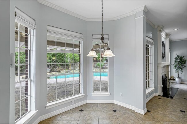 Building Photo - 4602 Gladesdale Park Ln