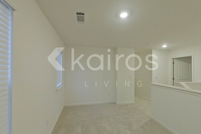 Building Photo - 218 Birch Ave