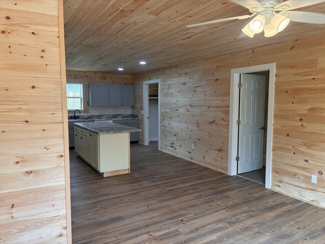 Building Photo - 3552 Douglas-Hyatt Rd