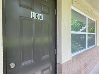 Building Photo - 207 NW 32nd Ct