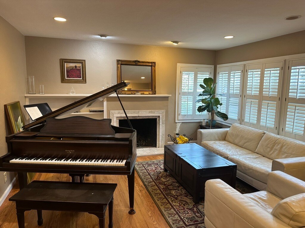 Living room with Grand Piano - 5966 11th Ave