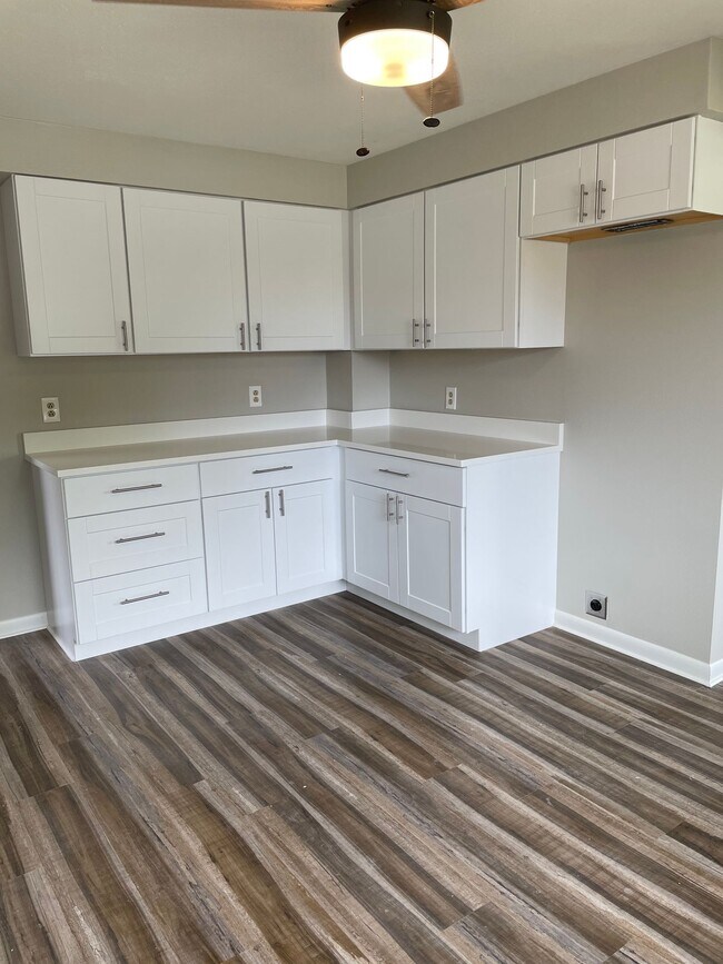 Building Photo - Newly remodeled Arvada home