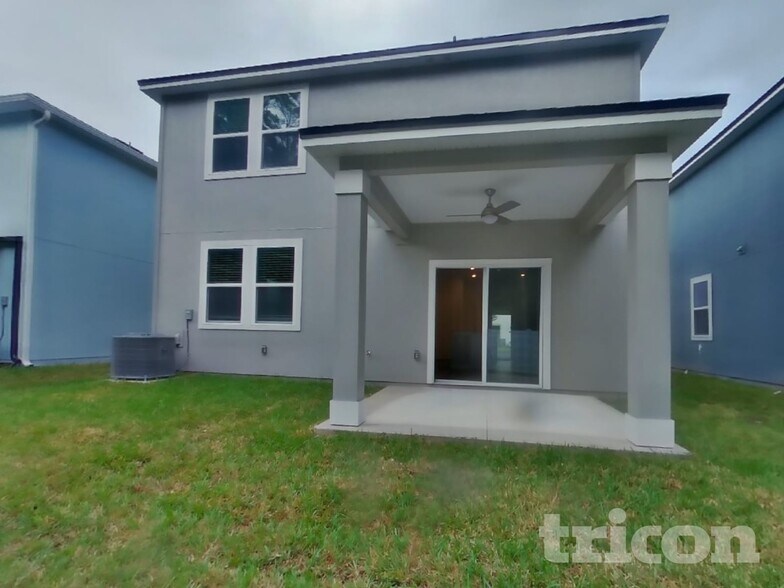 Building Photo - 14934 Macadamia Ln