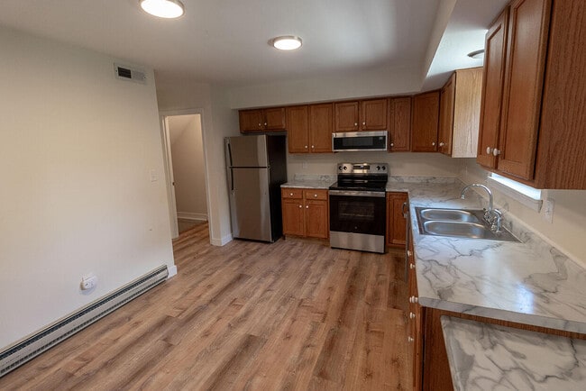 Building Photo - 3310 Belle Meade Dr