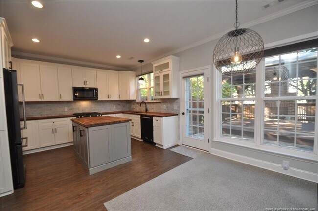 Building Photo - 124 Shadow Mountain Ln