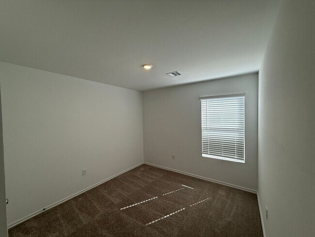 Building Photo - Brand New Spacious 4 Bedroom Home in Musta...