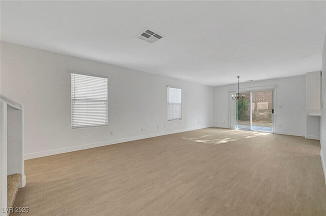 Building Photo - 2431 Lilac Cove St