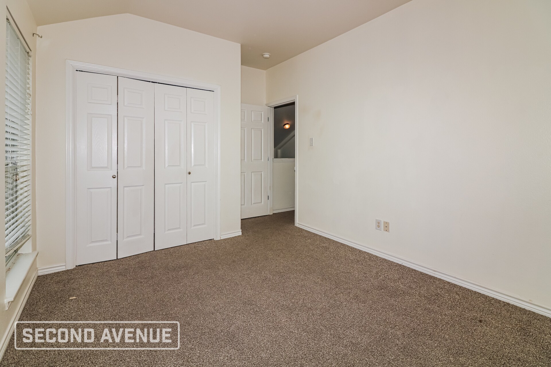 Building Photo - 6010 Suffolk Dr