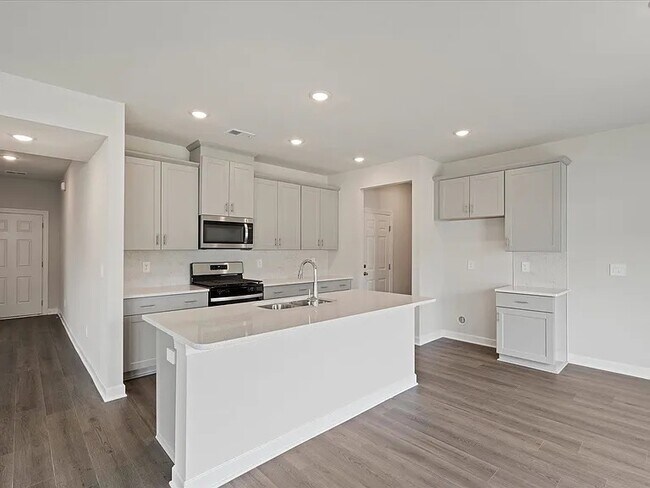Building Photo - 640 Orsman Trl