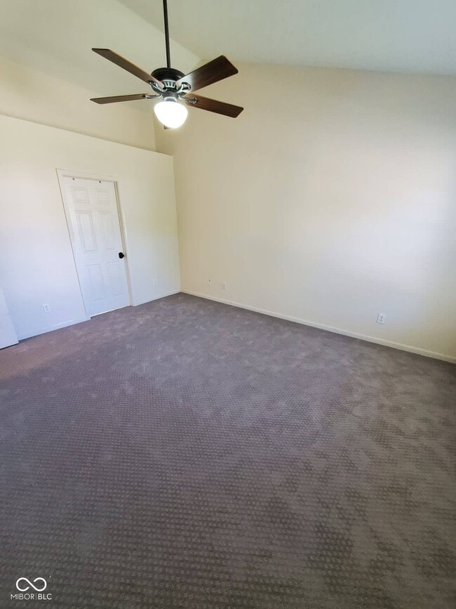 Building Photo - 10116 Hawks Lake Dr