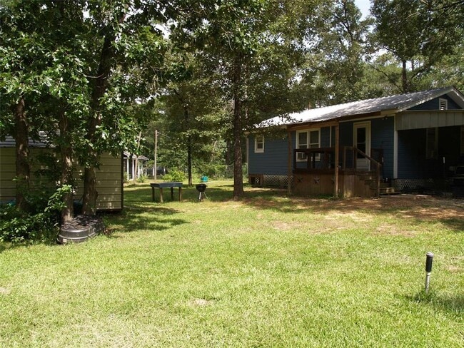 Building Photo - 11131 Woodside Dr