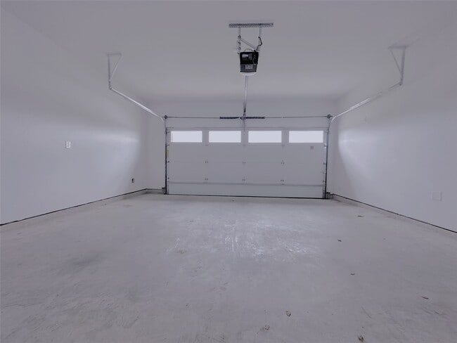 Building Photo - 29402 Ella Larchmont Ct