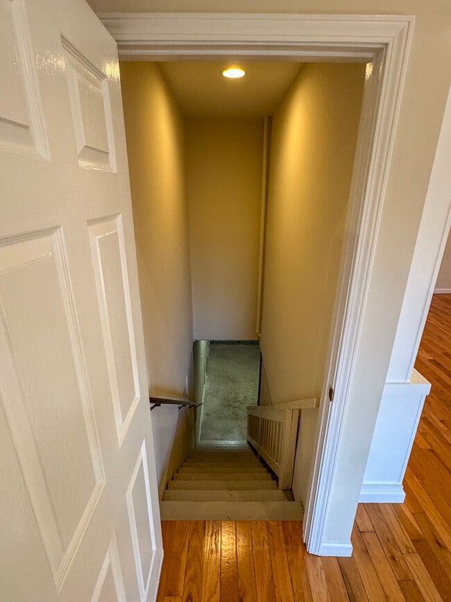 Building Photo - 74 Lockes Way