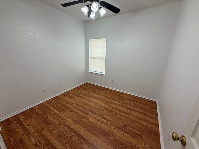 Building Photo - 9403 Brandts Wood St