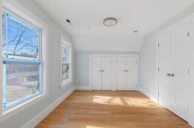 Building Photo - 23 Gay Head St