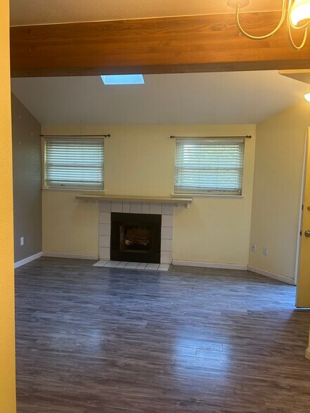 Building Photo - 5540 Stonewall Pl