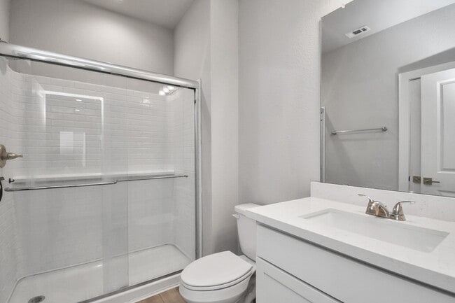 Building Photo - 23823 Cumberland Ridge Dr