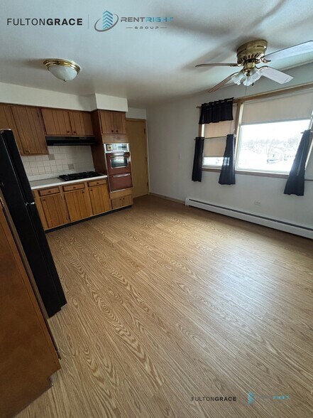 Building Photo - 5443 N Sayre Ave