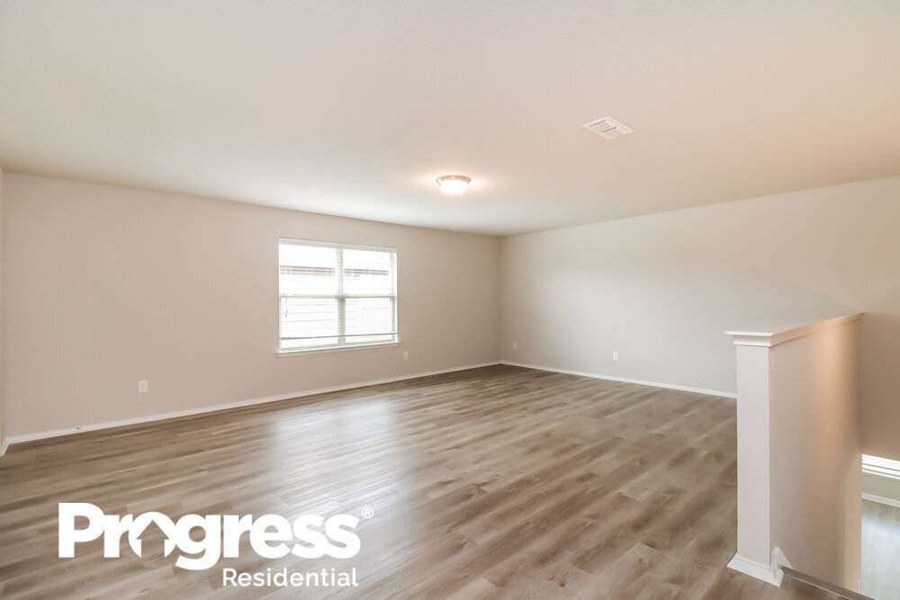 Building Photo - 6232 Topsail Dr
