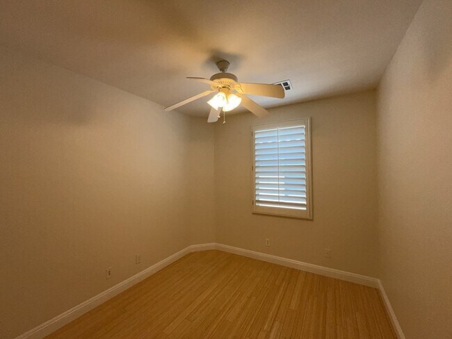 Building Photo - 6043 Eganridge Ct