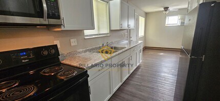 Building Photo - Renovated 1 Bedroom at Campbell Apartments Near Downtown Available Now!