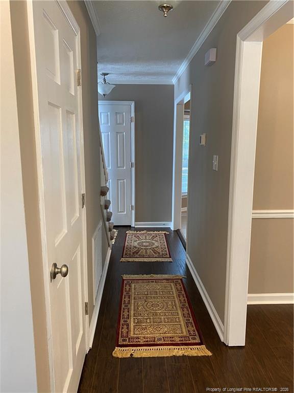 Building Photo - 1212 Butterwood Cir