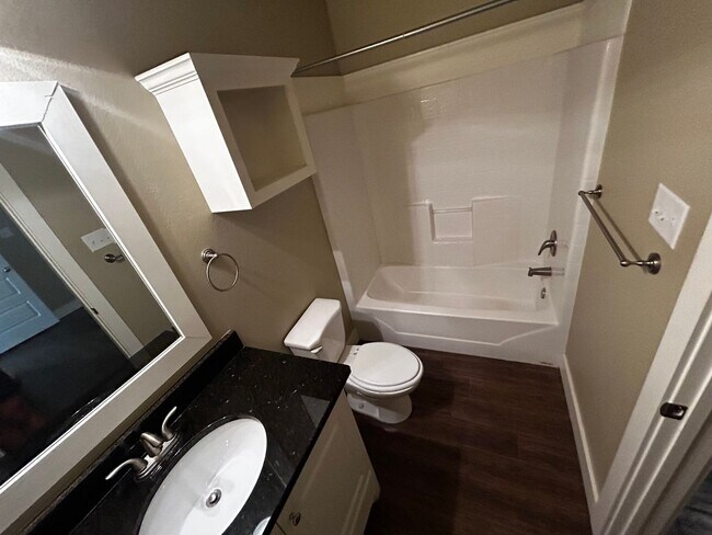 Building Photo - Beautiful three bedroom three-bathroom Napa home