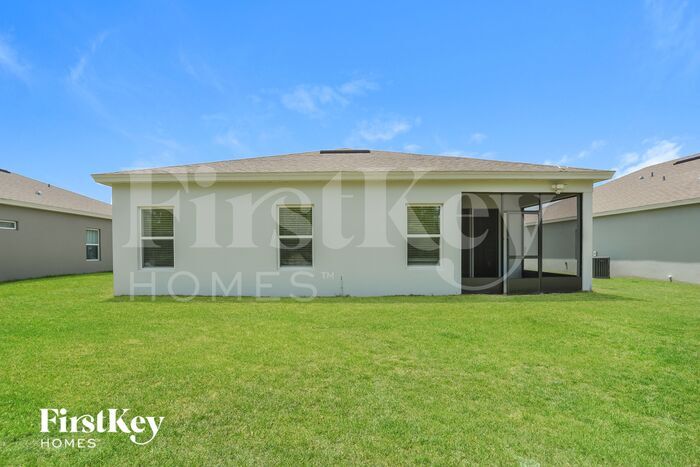 Building Photo - 3577 Fernanda Dr