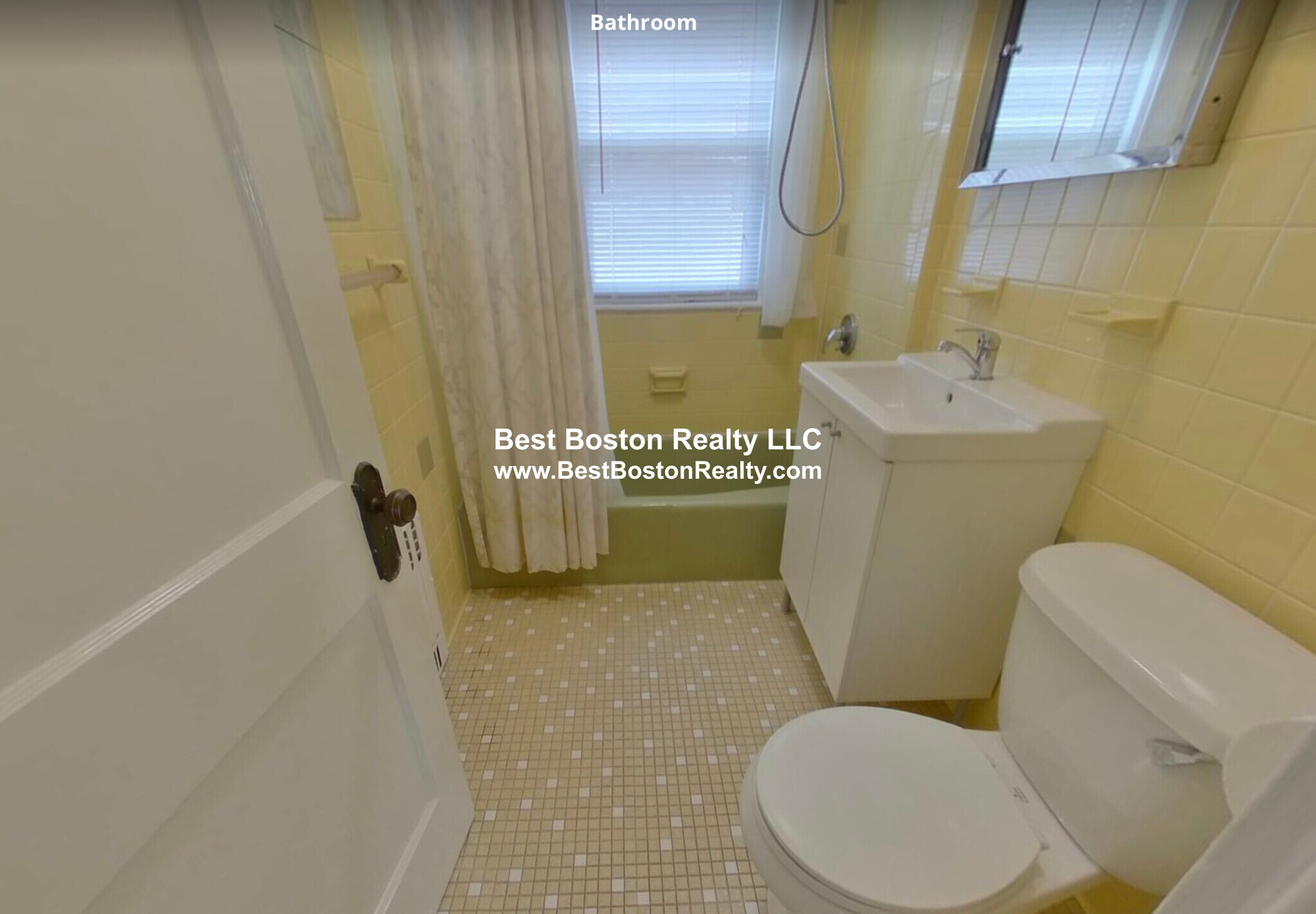 Building Photo - 62 Newport St