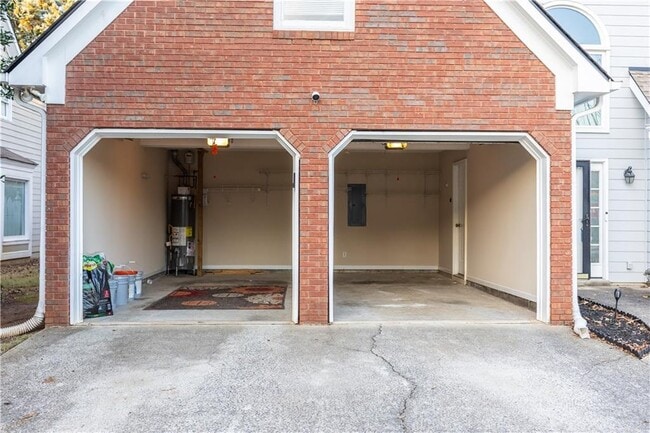 Building Photo - 994 Brentmoor Ln NW