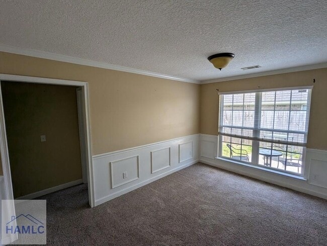 Building Photo - 202 Augusta Way
