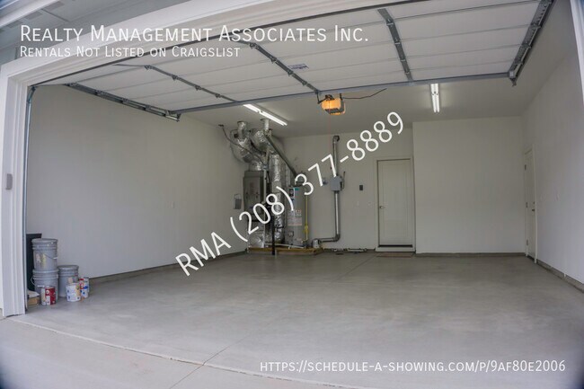 Building Photo - 12103 Evely Pines Ln