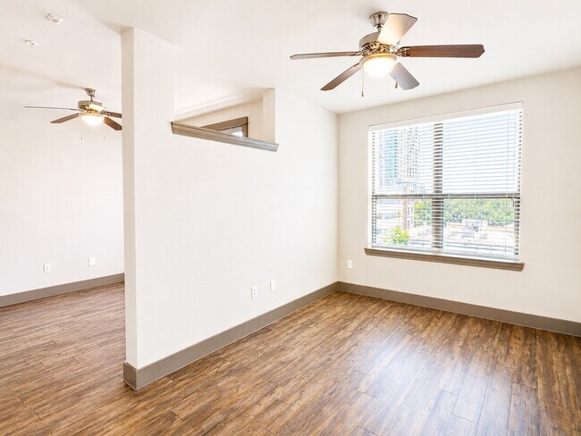 Building Photo - 2910 Milam St