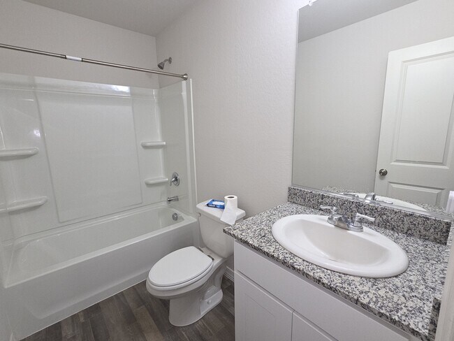 Building Photo - 2061 E Julian Dr