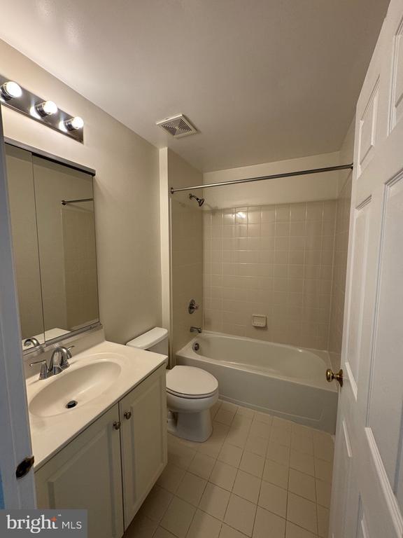 Building Photo - 25192 Whippoorwill Terrace