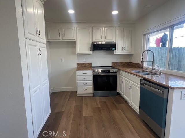 Building Photo - 520 Breezewood Ct