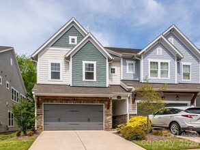 Building Photo - 1217 Drummond Ave